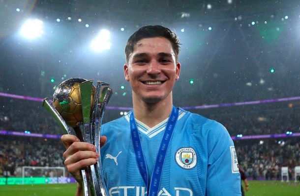 Manchester City conquista títulos da Copa do Mundo de Clubes da FIFA pela primeira vez em sua história